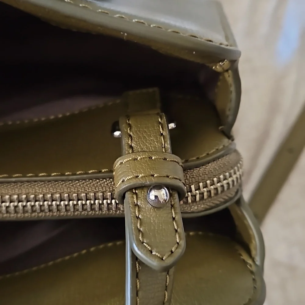 Marc Jacobs Little Big Shot Top Handle Satchel in Medium Green - Picture 12 of 12